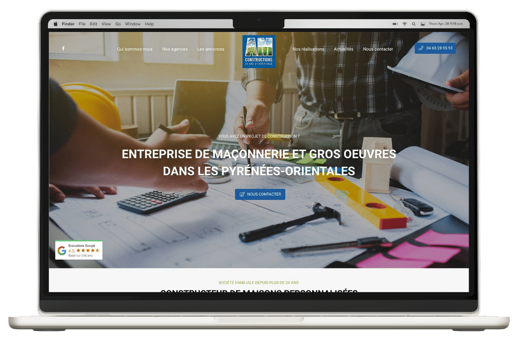 Site de construction en français affiché sur ordinateur, plans, outils, publicité maçonnery Pyrénées-Orientales.