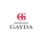 Logo épuré : G rouge, croix blanche, "Domaine Gayda" en noir. Style raffiné, évoquant un domaine viticole.