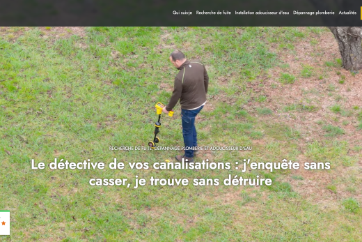 Expert inspecteur localise canalisations, sans destruction ni casse, avec détecteur jaune sur pelouse.